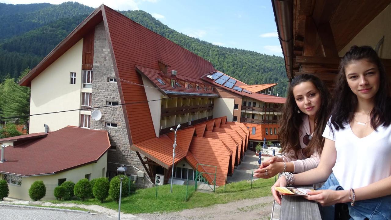 Hotel Ciucas BaileTusnad Buitenkant foto