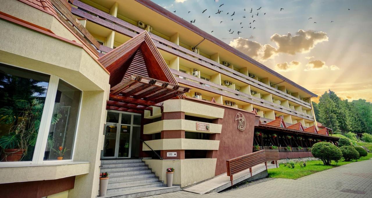 Hotel Ciucas BaileTusnad Buitenkant foto